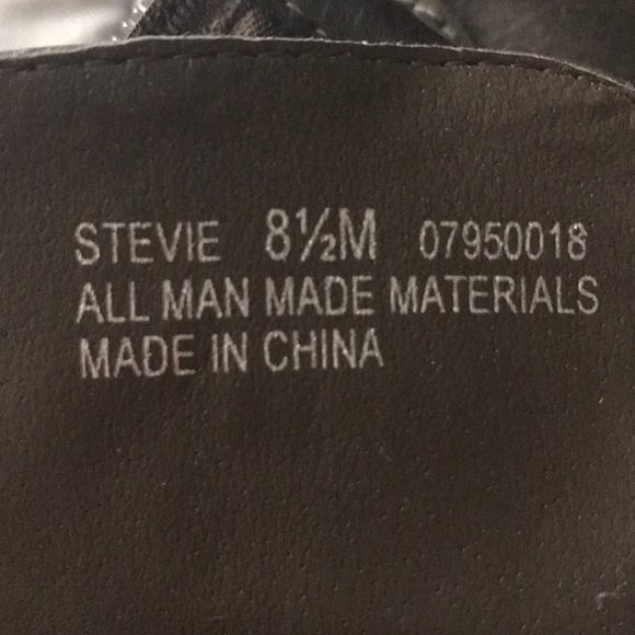 Stevie Boots - Picture 3 of 4